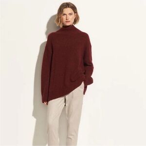 Vince Oversized Turtleneck Cashmere Sweater size XS